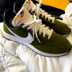 Nike size 8 1/2